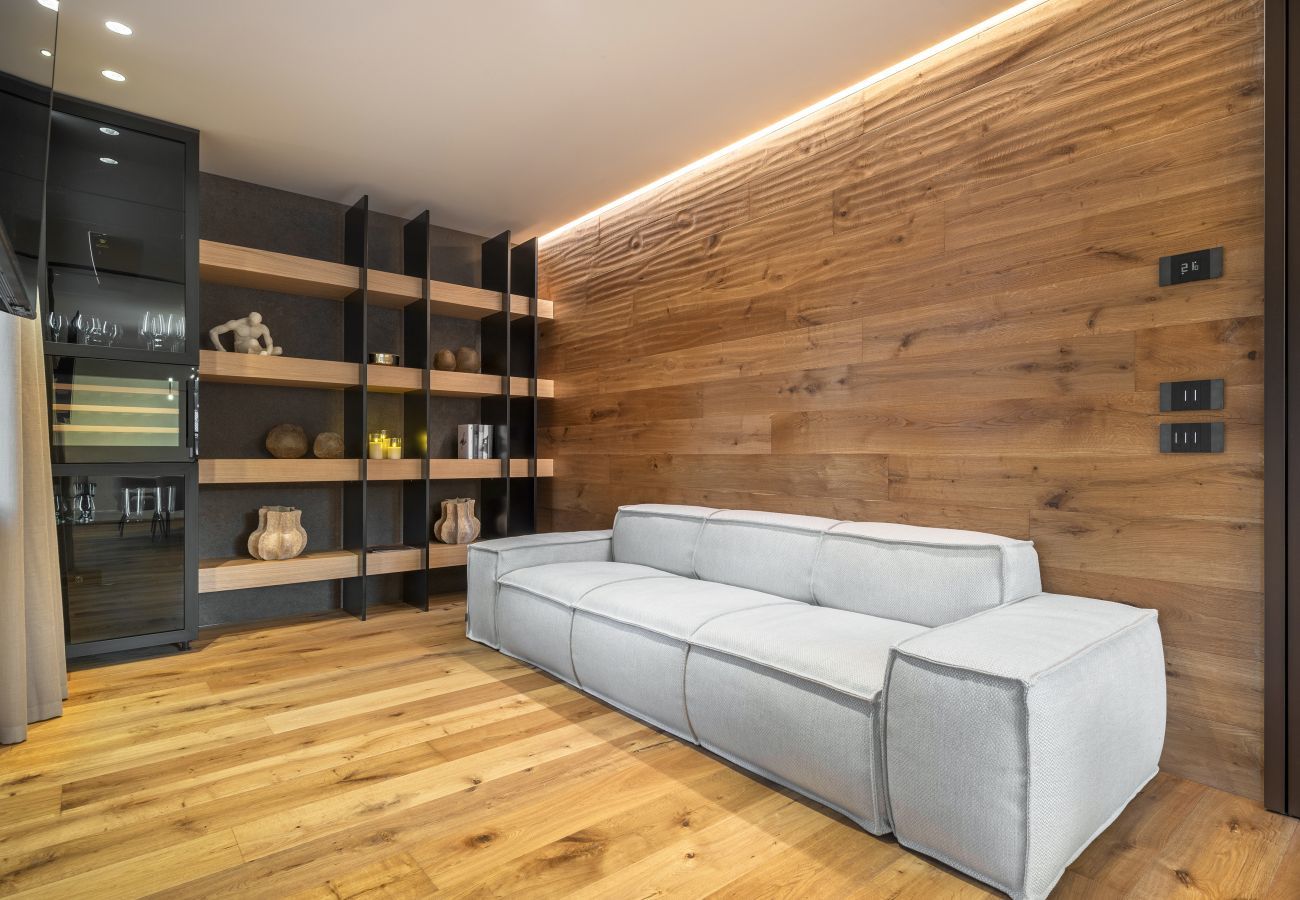 Apartment in Cortina d´Ampezzo - Cademai Alpenglow Chalet with Sauna R&R