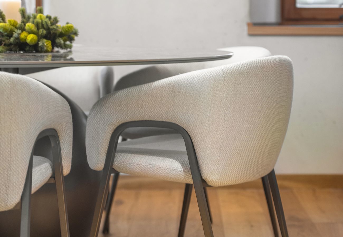 Apartment in Cortina d´Ampezzo - Cademai Alpenglow Chalet with Sauna R&R