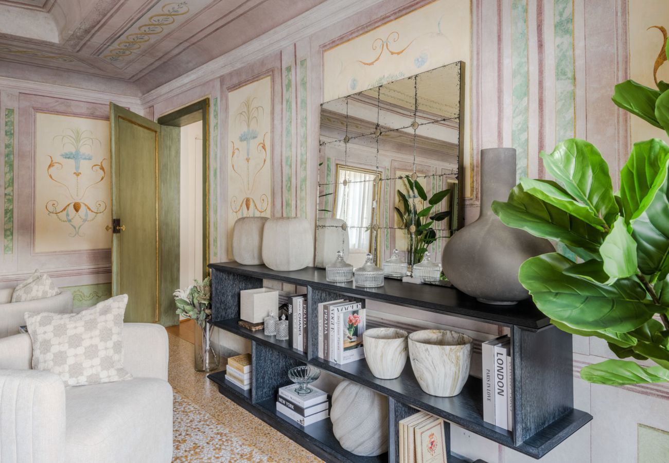Apartment in Lucca - The Marble Penthouse