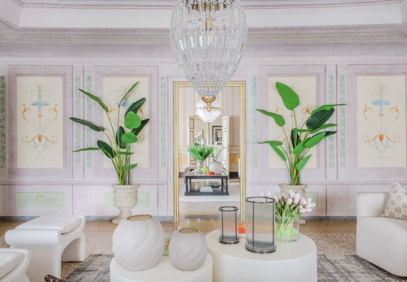 Apartment in Lucca - The Marble Penthouse