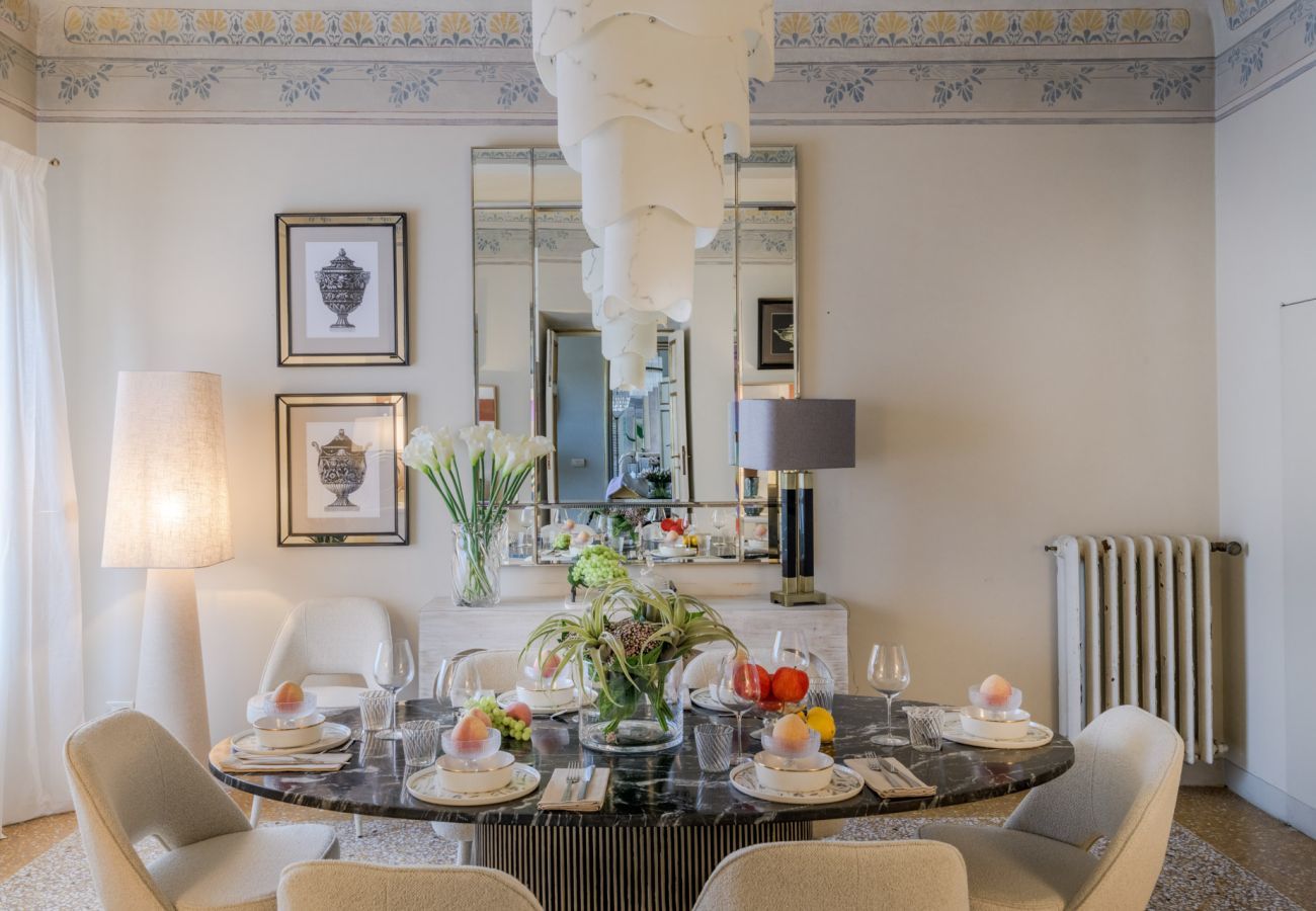 Apartment in Lucca - The Marble Penthouse