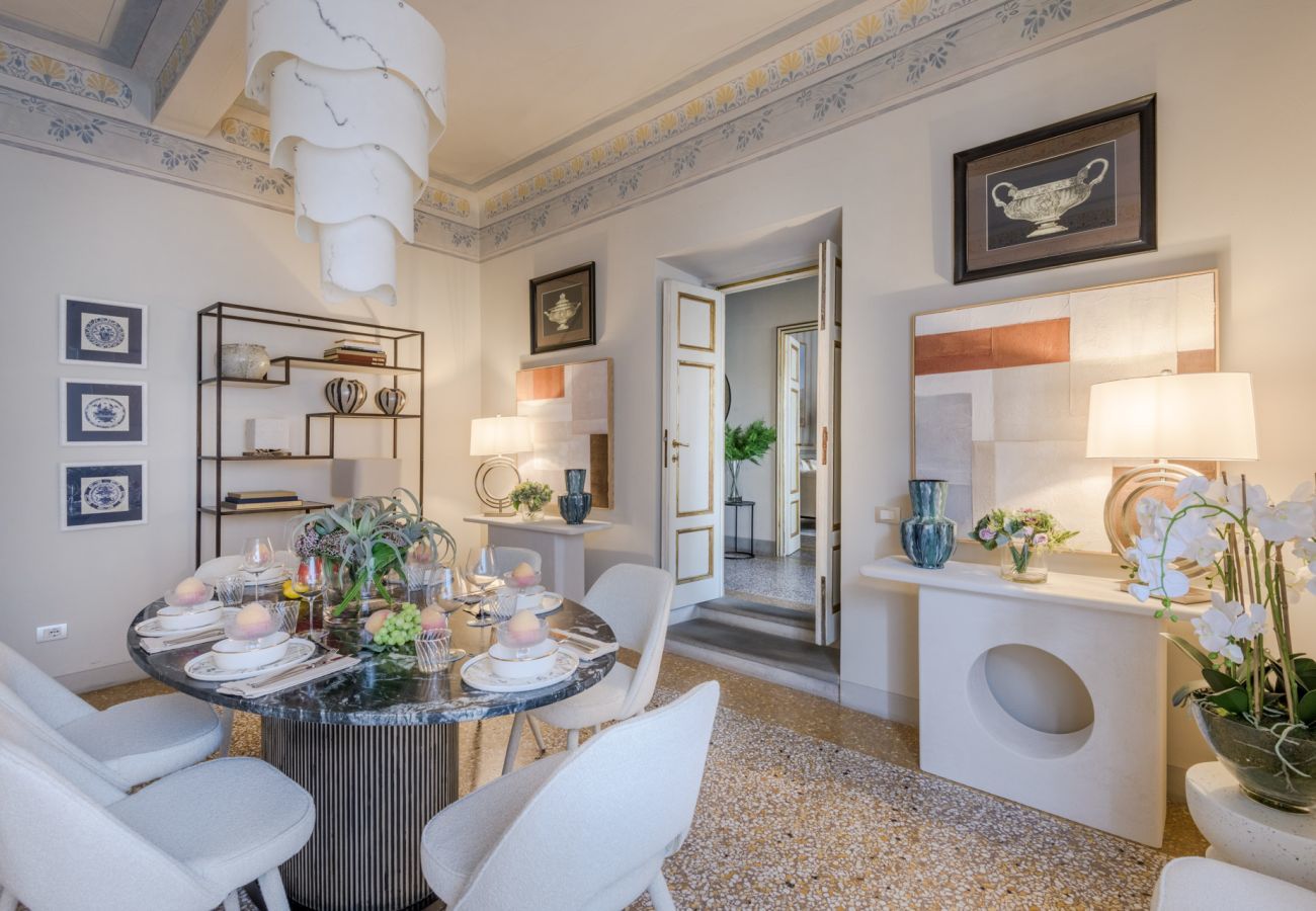 Apartment in Lucca - The Marble Penthouse