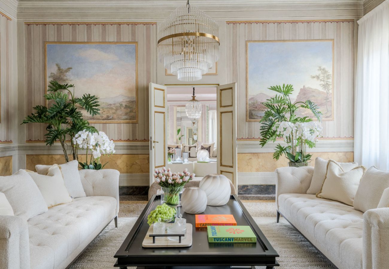 Apartment in Lucca - The Marble Penthouse