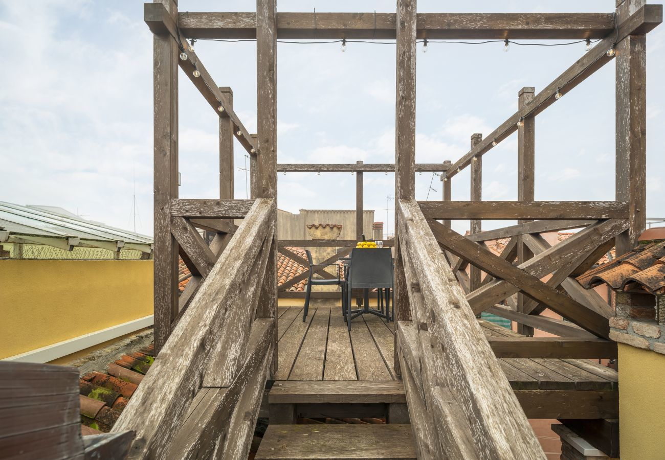 Apartment in Venice - Calle Varisco Apartment with Terrace R&R