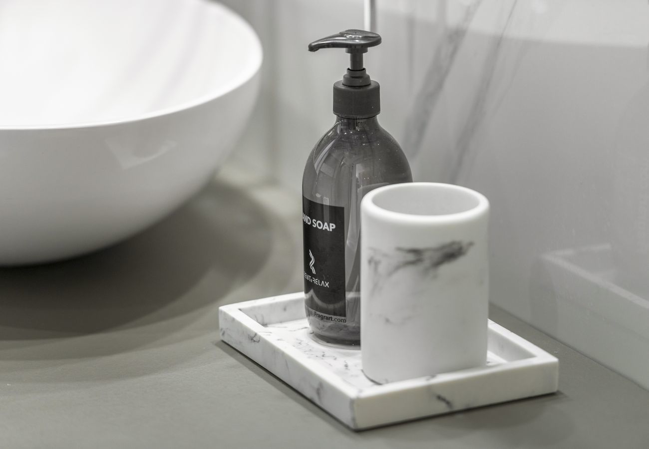 Apartment in Venice - Calle Varisco Apartment with Terrace R&R