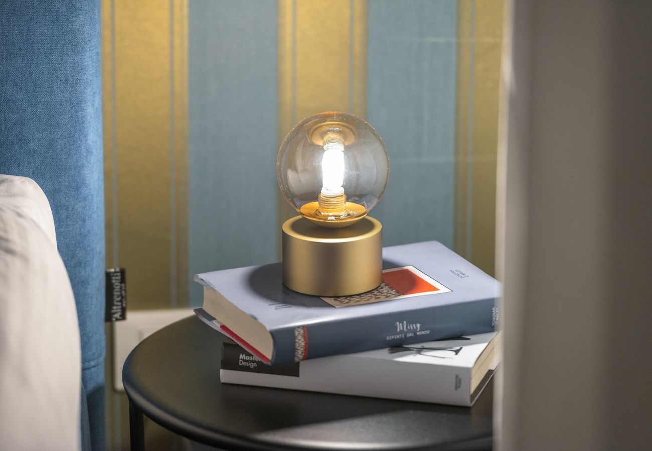 Apartment in Venice - Ca' Venier Apartment with Balcony R&R