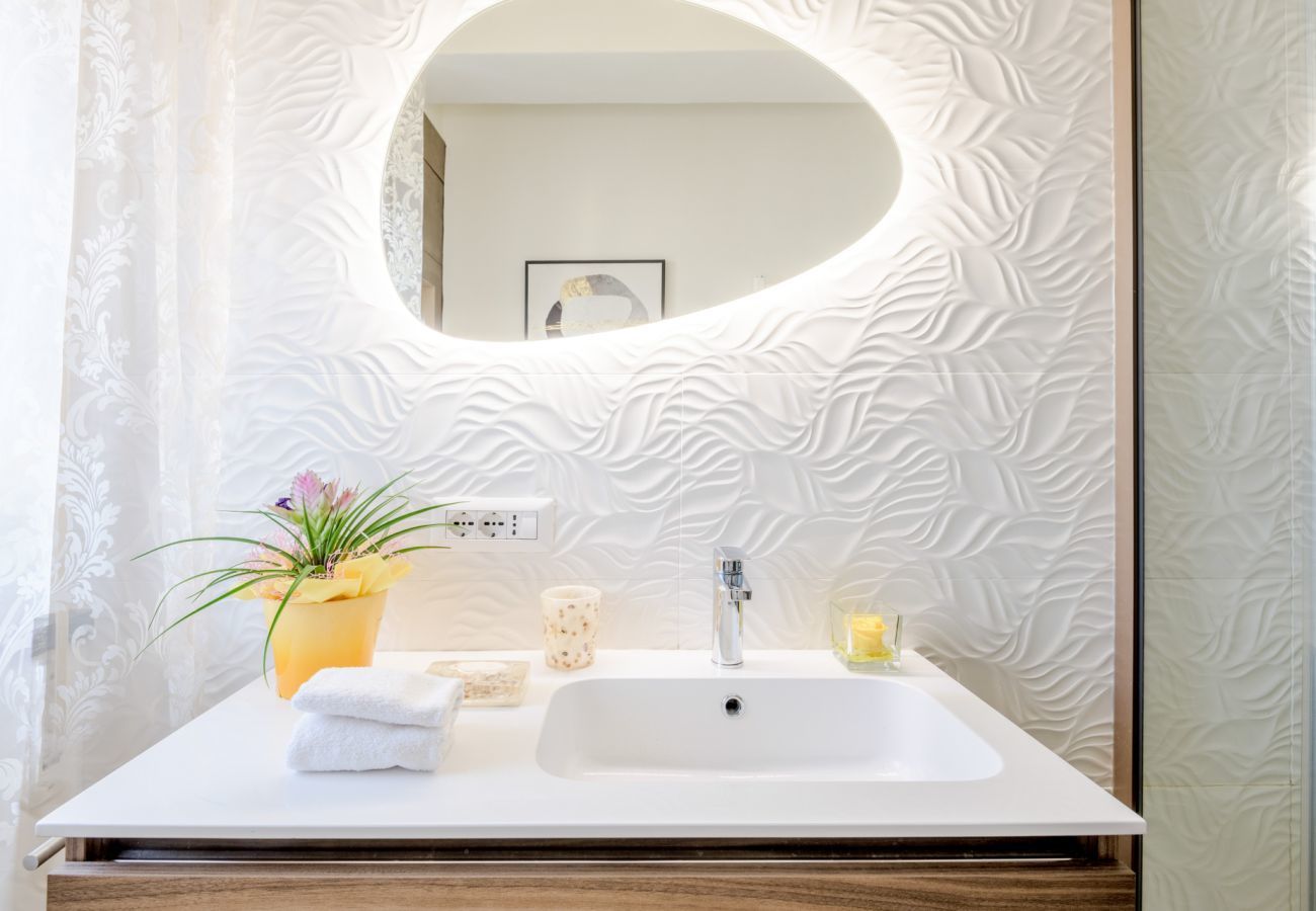 Apartment in Lucca - The Sunwall Loft