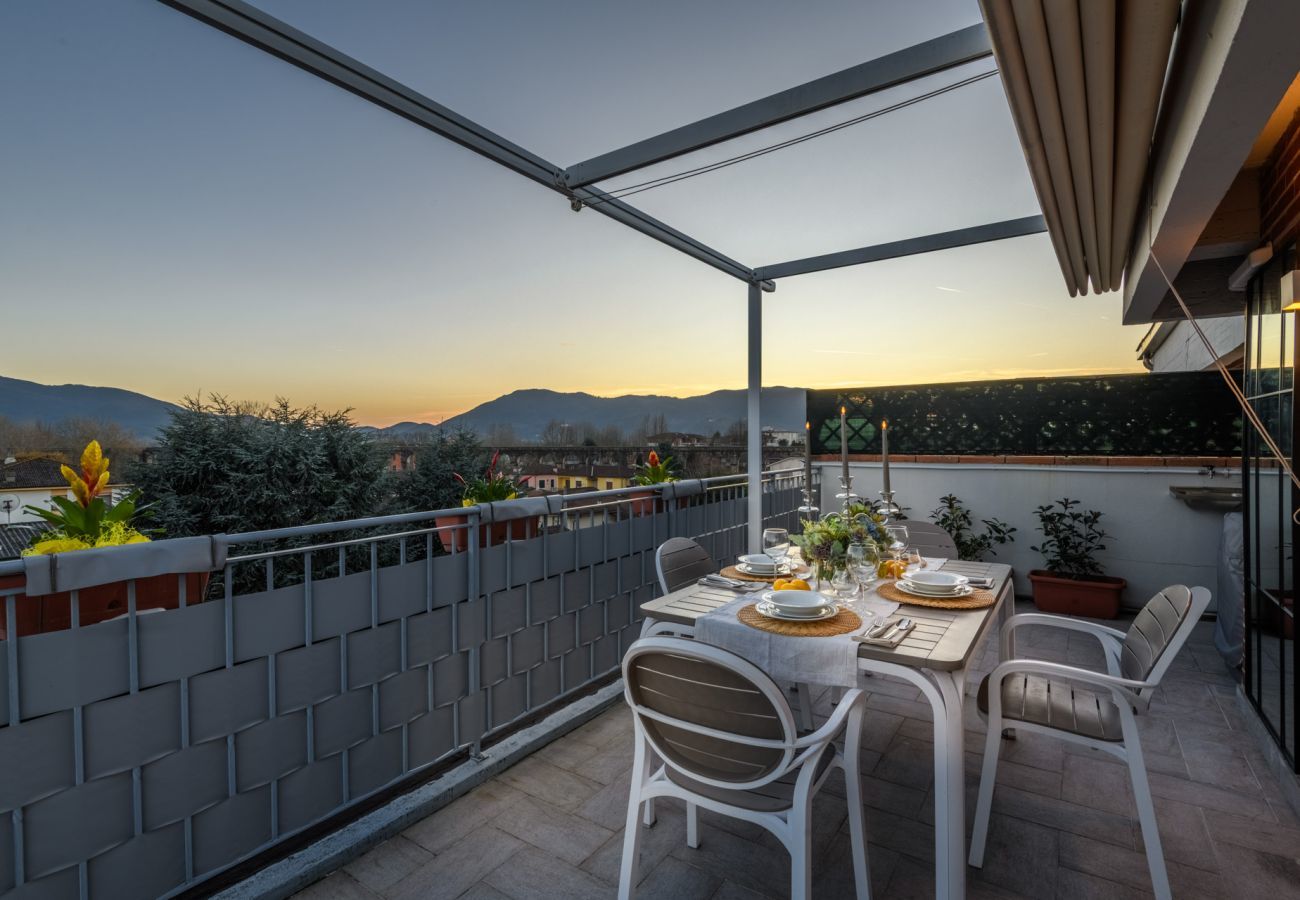 Apartment in Lucca - The Sunwall Loft
