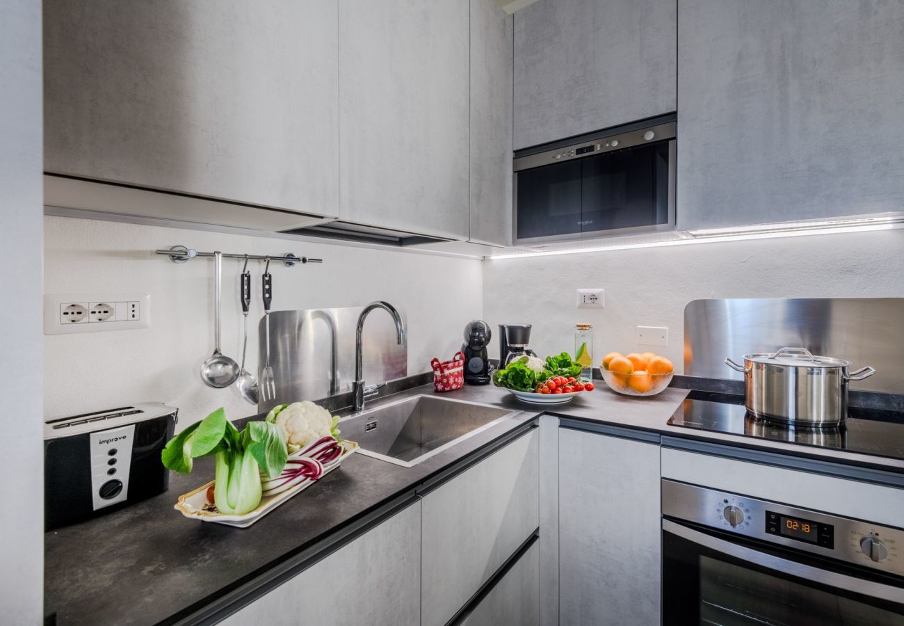 Apartment in Lucca - The Sunwall Loft