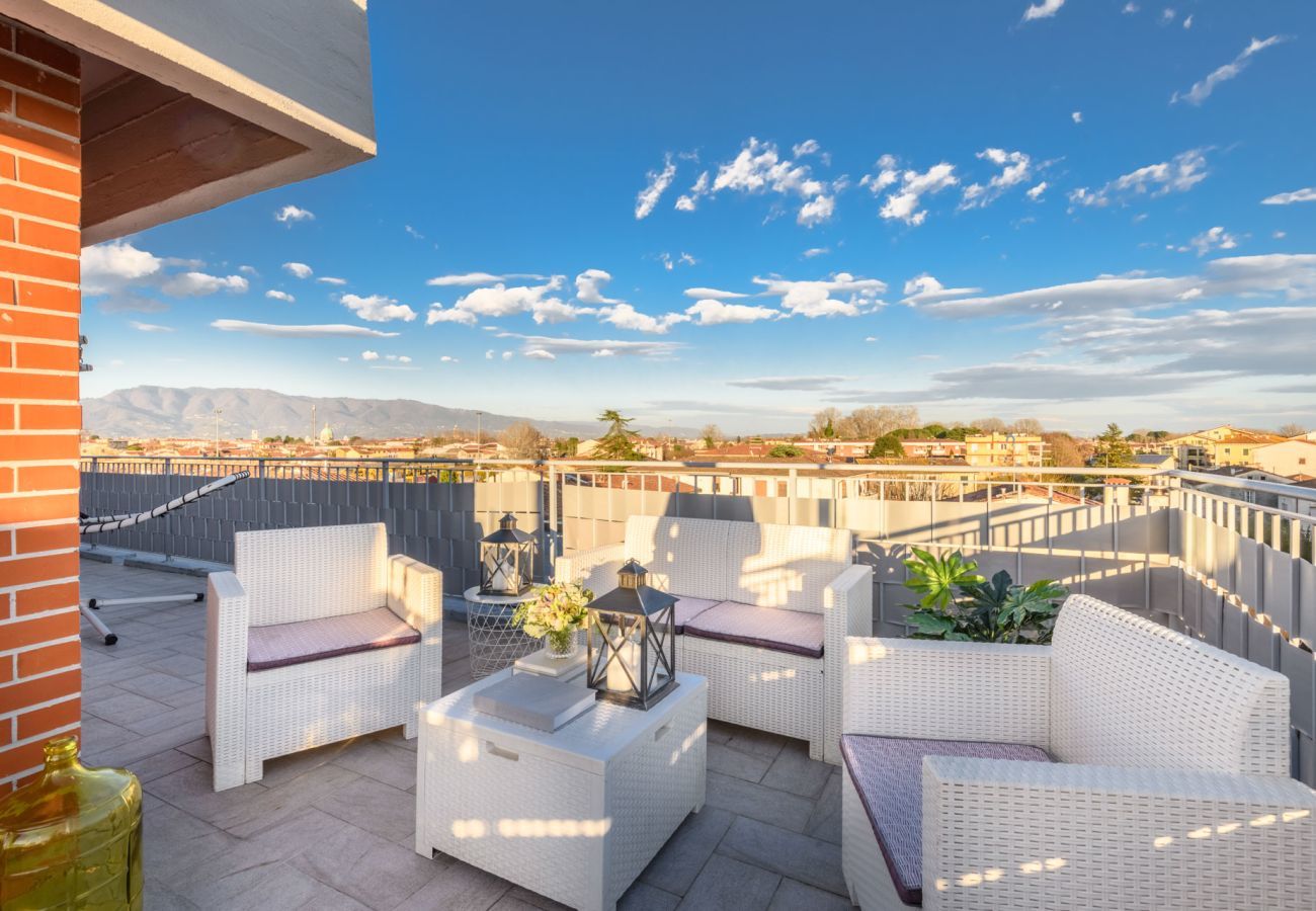 Apartment in Lucca - The Sunwall Loft