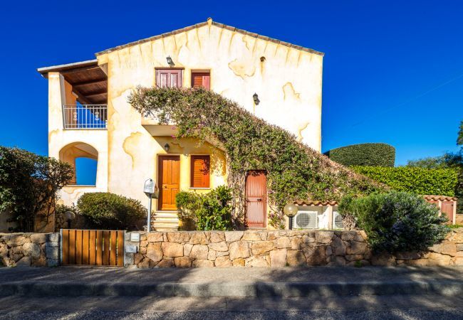 Appartement à Olbia - Maestrale BFlat - vue panoramique plat 170mt plage