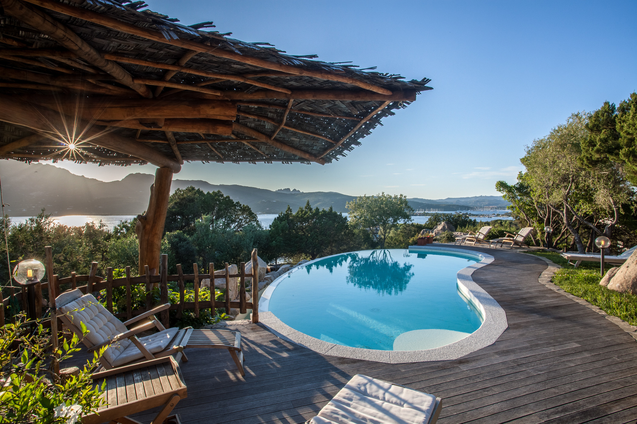 villa à Porto Rotondo - Villa Sa Jaga - piscine à débordement face au coucher du soleil, Porto Rotondo