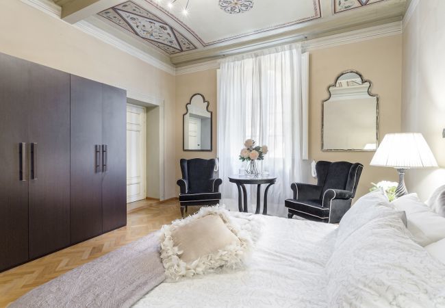 Appartement à Lucques - Elegant and Homey 4 Bedrooms Apartment, Air Conditioning within the Lucca Walls