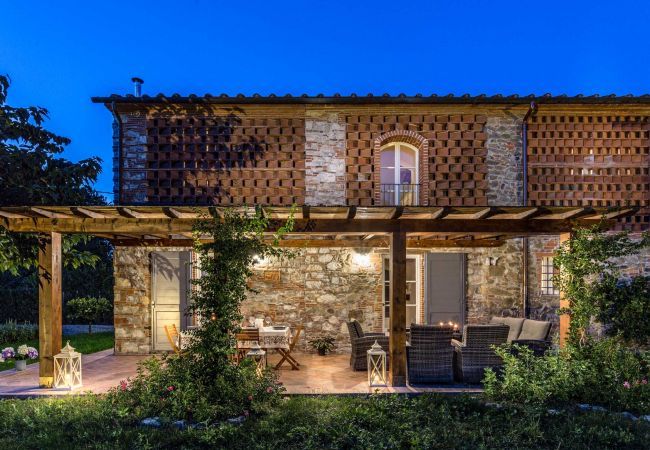 Villa à Monte San quirico - Villa sul Fiume Villa à Monte San quirico - Villa sul Fiume