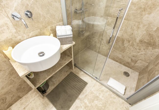 Appartement à Venezia - Elegant Fornasa Vecia Canal View R&R Appartement à Venezia - Elegant Fornasa Vecia Canal View R&R