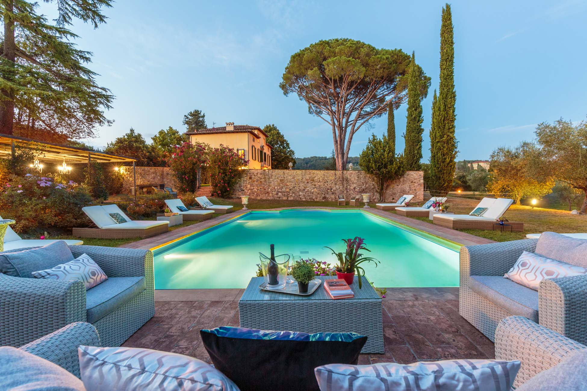 villa à Lucca - RENAISSANCE WINERY VILLA AMONG THE VINEYARDS, 9 BEDROOMS, 7 BATHS, WIFI, AIR CON