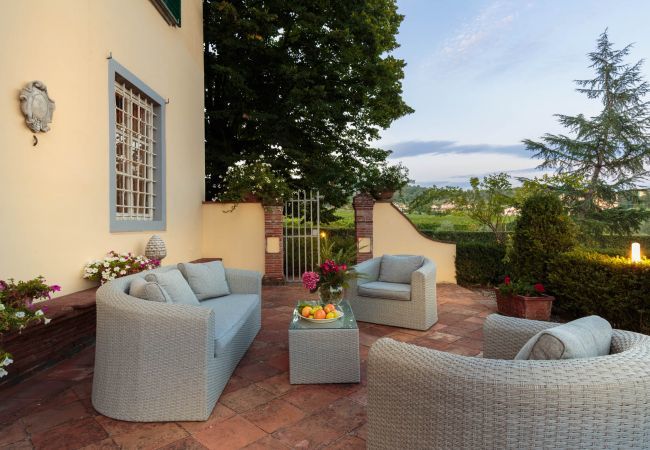 Villa à Lucques - RENAISSANCE WINERY VILLA AMONG THE VINEYARDS, 9 BEDROOMS, 7 BATHS, WIFI, AIR CON