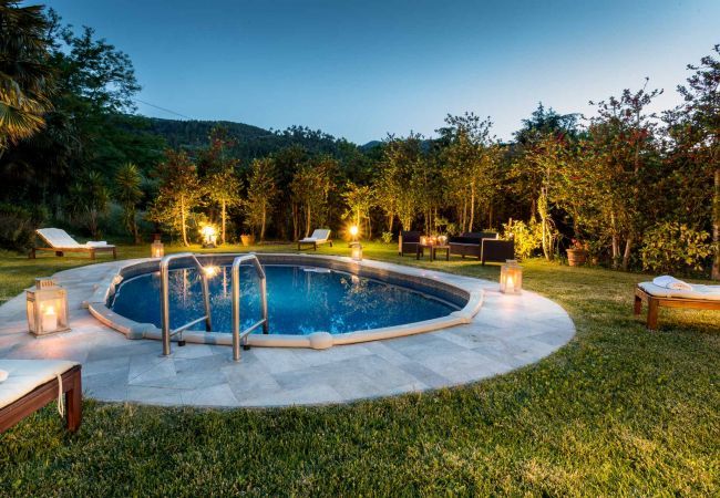 Villa à Pieve di Compito - A secret sweet idyllic retreat for 2 couples with private pool & air conditionin