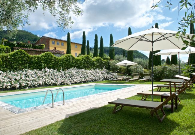 Villa à Capannori - VILLA IL TINAIO Romantic Secluded Farmhouse with Private Pool
