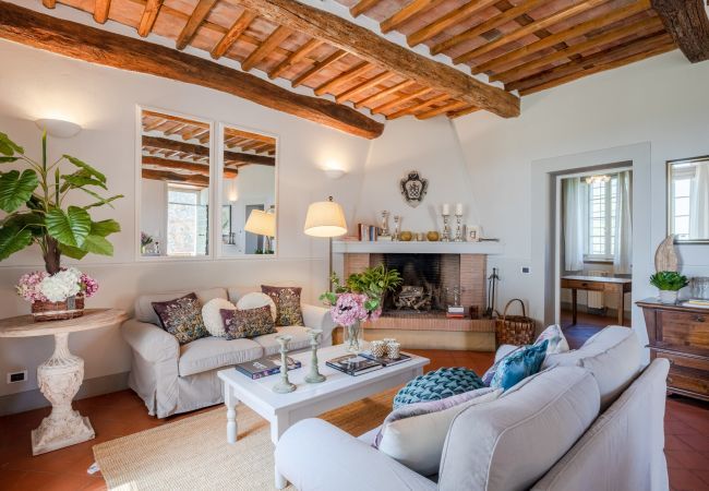 Villa à Capannori - Fattoria Camigliano Wine Estate Villa à Capannori - Fattoria Camigliano Wine Estate