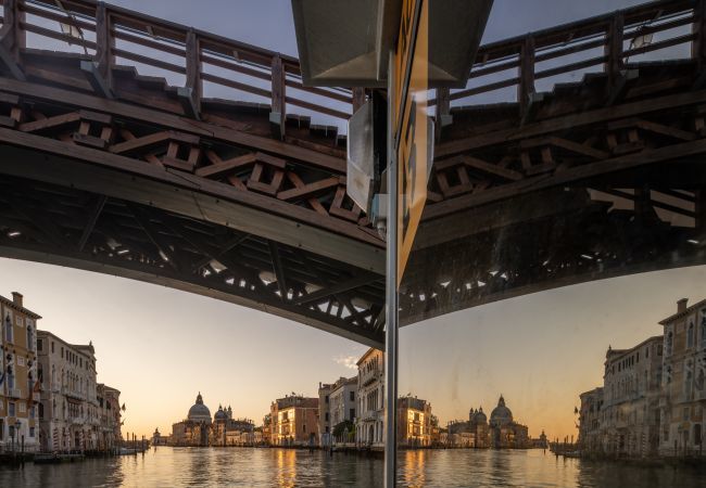 Appartement à Dorsoduro - Accademia Design Apartment with Balcony R&R Appartement à Dorsoduro - Accademia Design Apartment with Balcony R&R