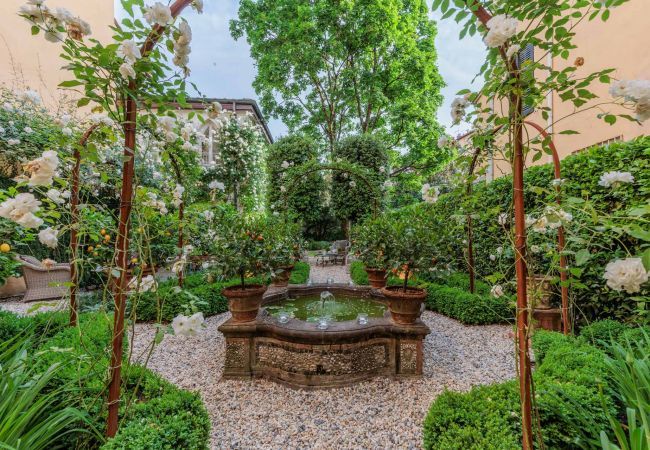 Appartement à Lucca - Casa Vanny, an Apartment with Private Garden Appartement à Lucca - Casa Vanny, an Apartment with Private Garden