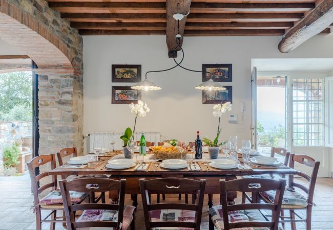 Villa à Lucques - Tuscan Fizz, a traditional Stone Farmhouse with Private Pool and Amazing View among the Vineyards in Lucca