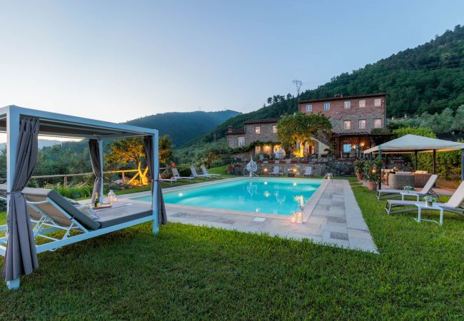 Villa à Lucques - Tuscan Fizz, a traditional Stone Farmhouse with Private Pool and Amazing View among the Vineyards in Lucca