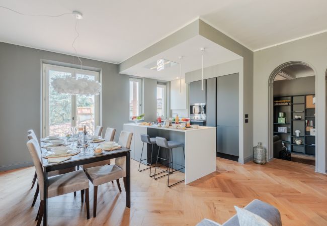 Appartement à Lucca - Casa Grey, Contemporary Penthouse Appartement à Lucca - Casa Grey, Contemporary Penthouse