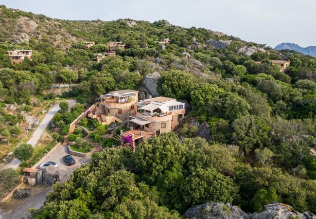 Appartement à Porto Rotondo - I Lecci 3 - Terrasse vue mer et intimité à Porto Rotondo