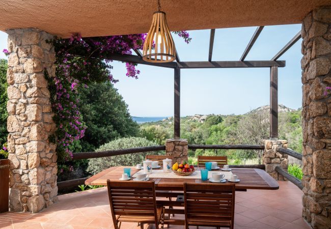 Appartement à Porto Rotondo - I Lecci 3 - Terrasse vue mer et intimité à Porto Rotondo