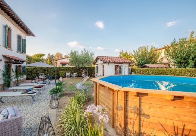 Villa à Monte San quirico - Villa Cesare, a Convenient 4 bedroom Villa with Pool close to Lucca Town