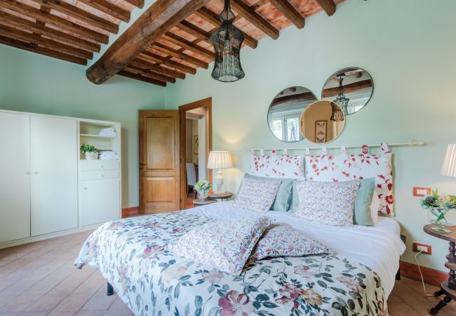 Appartement à Monte San quirico - Donato, Farmhouse Apartment with Pool Appartement à Monte San quirico - Donato, Farmhouse Apartment with Pool
