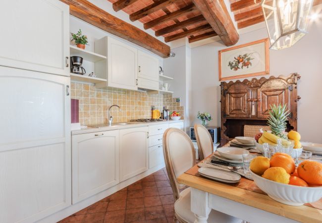 Appartement à Monte San quirico - Elisa Farmhouse Apartment in Wine Resort Appartement à Monte San quirico - Elisa Farmhouse Apartment in Wine Resort