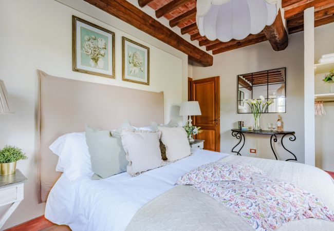 Appartement à Monte San quirico - Jacopo Farmhouse Apartment in Wine Resort in Lucca Appartement à Monte San quirico - Jacopo Farmhouse Apartment in Wine Resort in Lucca