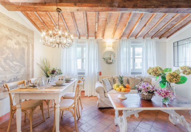 Appartement à Monte San quirico - Pietro Farmhouse Apartment in Wine Resort in Lucca Appartement à Monte San quirico - Pietro Farmhouse Apartment in Wine Resort in Lucca