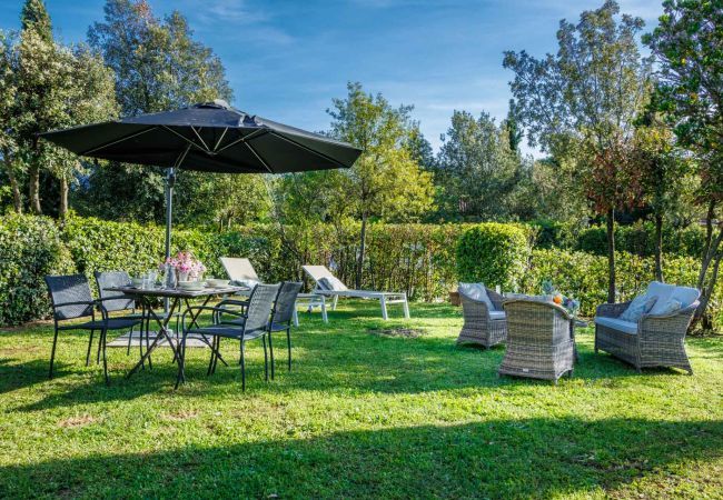Appartement à Monte San quirico - Pietro Farmhouse Apartment in Wine Resort in Lucca Appartement à Monte San quirico - Pietro Farmhouse Apartment in Wine Resort in Lucca