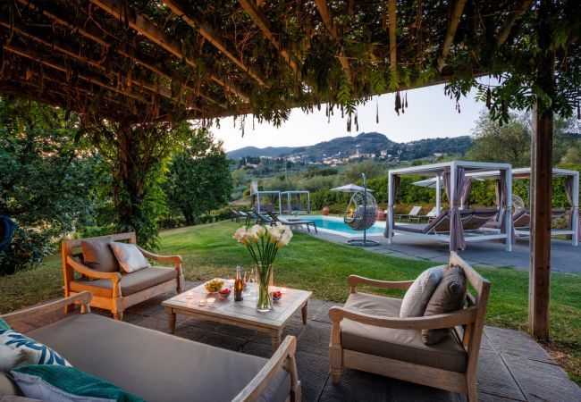 Appartement à San Gennaro - Casa Lucchese, a farmhouse apartment with pool on the hills of Lucca