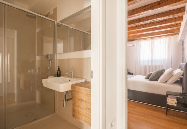 Appartement à Venezia - Ruga Bella Bridge View Apartment R&R Appartement à Venezia - Ruga Bella Bridge View Apartment R&R