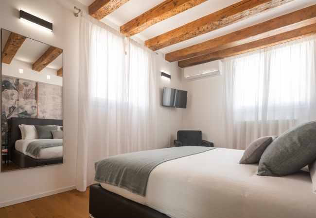 Appartement à Venezia - Ruga Bella Bridge View Apartment R&R Appartement à Venezia - Ruga Bella Bridge View Apartment R&R