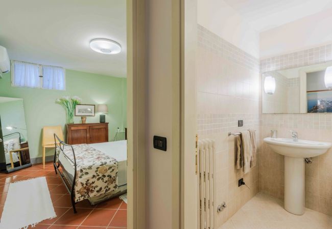 Villa à Lucques - Villa Debby, 2 bedrooms Farmhouse with Pool on the Hills of Lucca