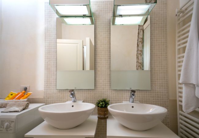 Villa à Bardolino - VILLA INFINITY Villa à Bardolino - VILLA INFINITY