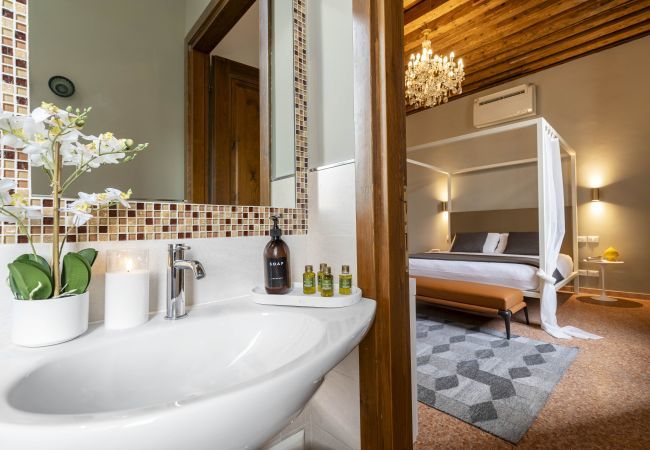 Chambres d'hôtes à Venezia - Vivaldi Suites - The Suite R&R Chambres d'hôtes à Venezia - Vivaldi Suites - The Suite R&R