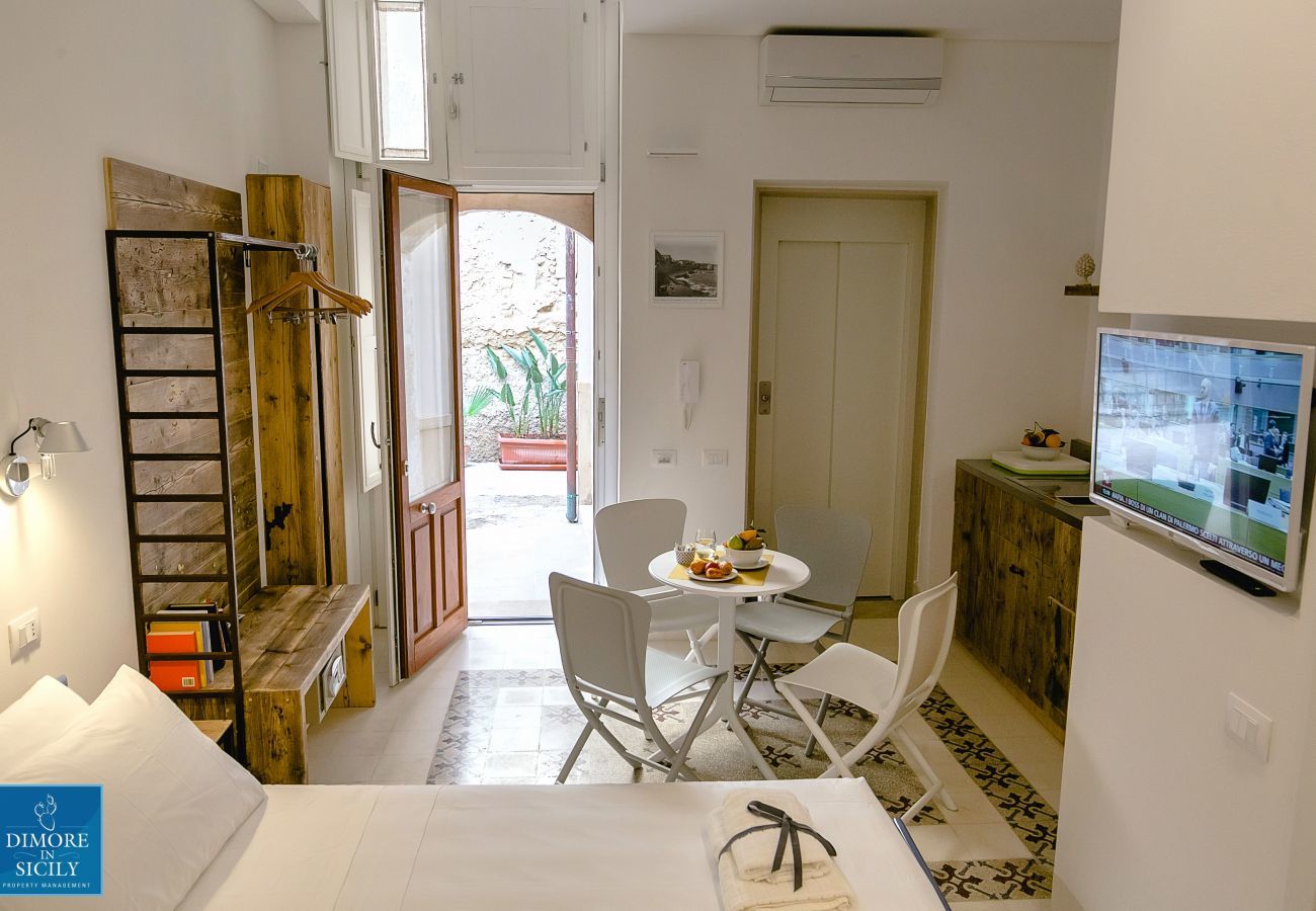 Studio à Syracuse - Dione monolocale,very quiet and confortable apt,by Dimore in Sicily