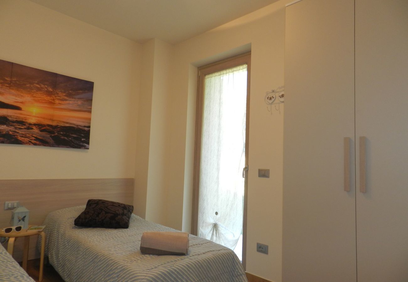 Villa à Bardolino - Regarda - Villa Alba à Bardolino avec vue sur le lac, jardin privé et wifi