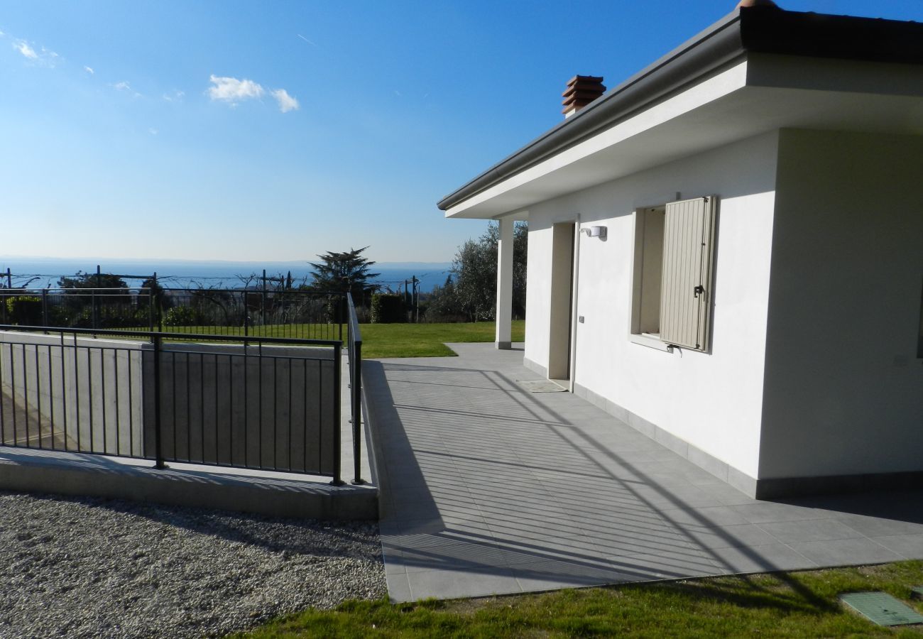 Villa à Bardolino - Regarda - Villa Alba à Bardolino avec vue sur le lac, jardin privé et wifi
