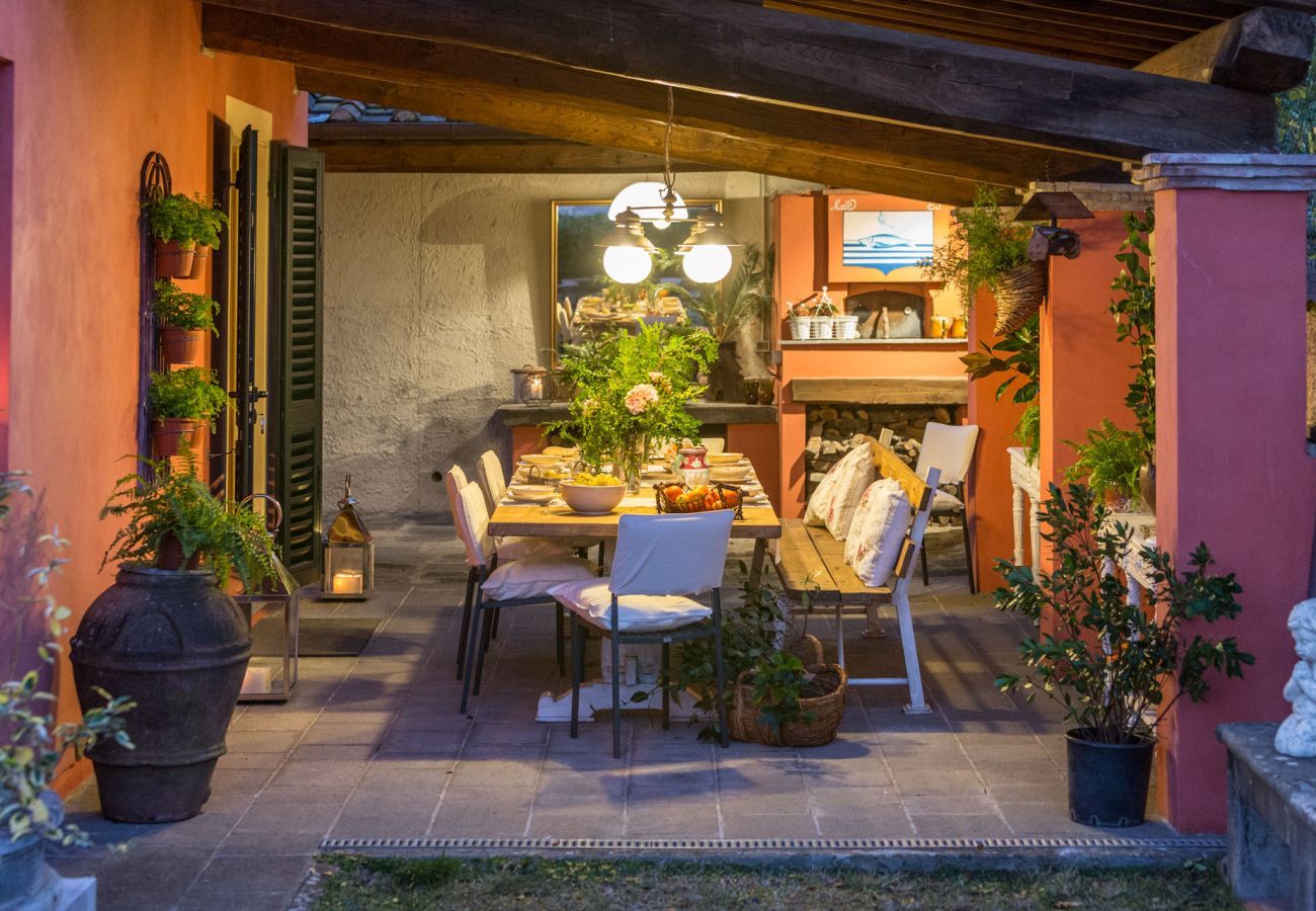 Villa à Lucques -  Ferme panoramique de 4 chambres avec piscine privée à Lucca près du centre ville