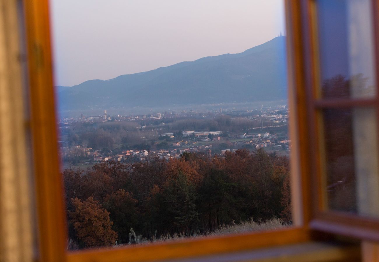 Villa à Lucques -  Ferme panoramique de 4 chambres avec piscine privée à Lucca près du centre ville