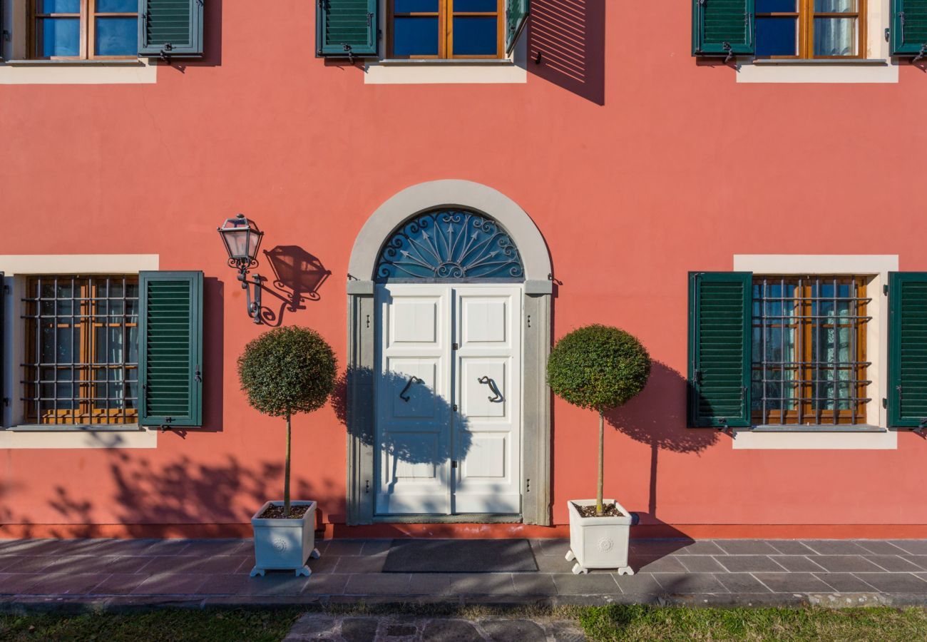 Villa à Lucques -  Ferme panoramique de 4 chambres avec piscine privée à Lucca près du centre ville