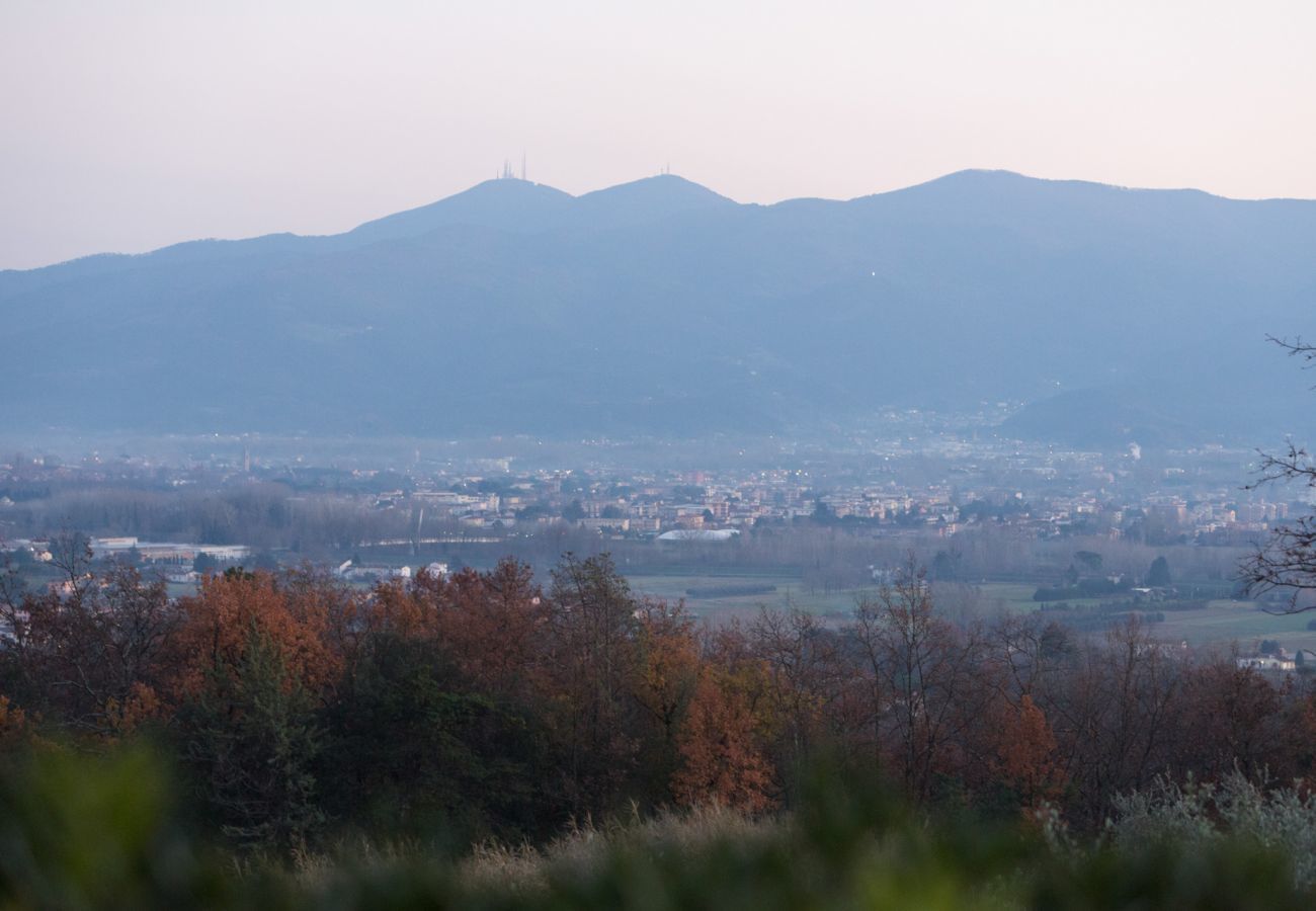 Villa à Lucques -  Ferme panoramique de 4 chambres avec piscine privée à Lucca près du centre ville